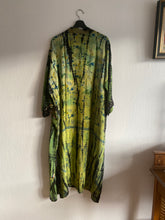 Ladda upp bild till gallerivisning, Crepe silk kimono
