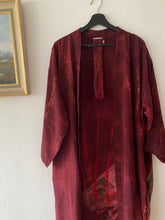 Ladda upp bild till gallerivisning, Crepe silk kimono
