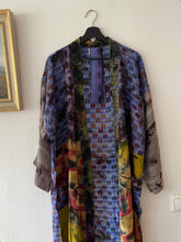 Ladda upp bild till gallerivisning, Crepe silk kimono
